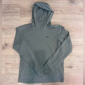 Arcteryx Men’s Cormac Heavyweight Sweatshirt Hoodie Shirt Grey Size Small
